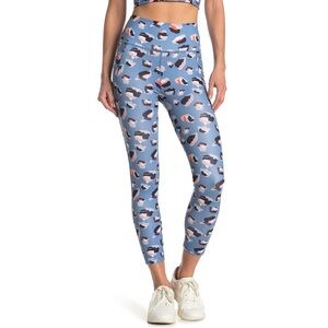 Gottex Studio Women’s Rachel Ankle
Leggings Multi Camo - Size Medium